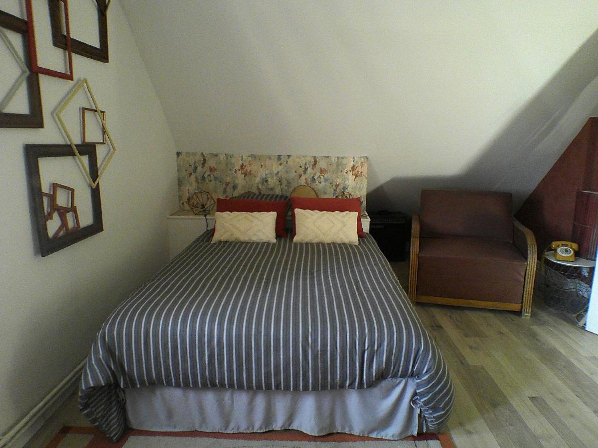 Le Clocooning Chambres D'Hotes Chez L'Habitant Billy  Екстериор снимка