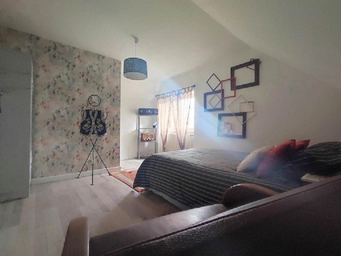 Le Clocooning Chambres D'Hotes Chez L'Habitant Billy  Екстериор снимка